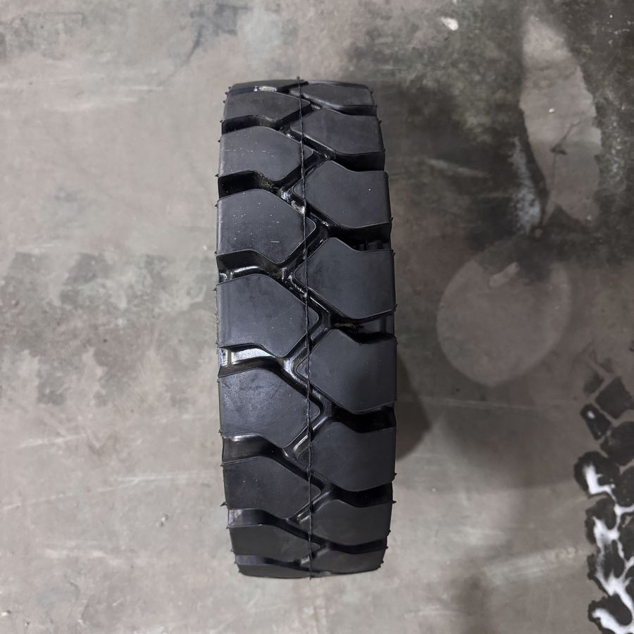 5.00-8 solid tire