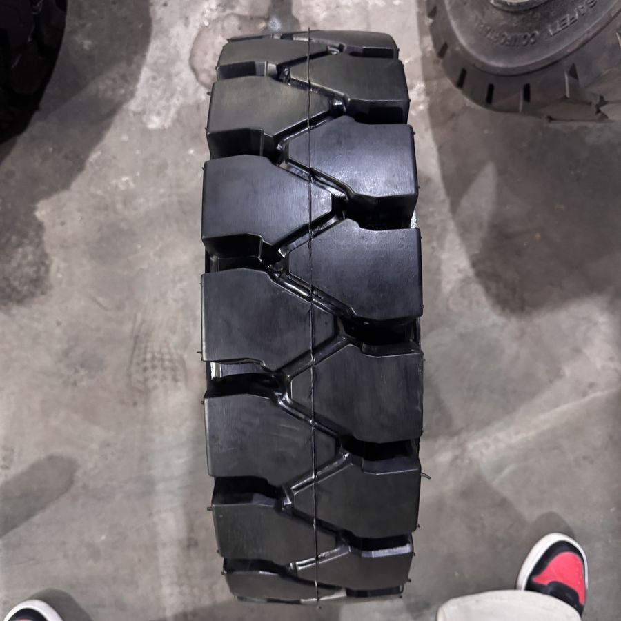 6.50-10 solid tire